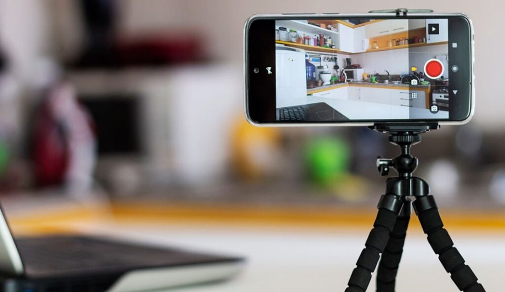 Rekomendasi-Tripod-HP-Terbaik-dengan-Remote-Bluetooth